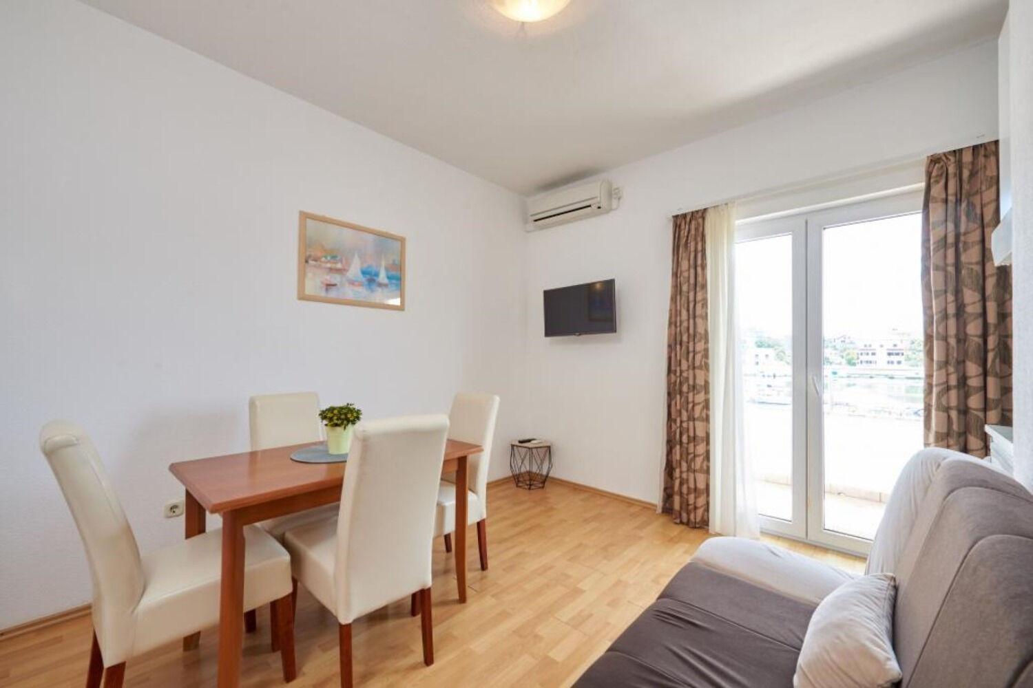 Apartments Mare - 30 M From Pebble Beach Seget Vranjica Kültér fotó