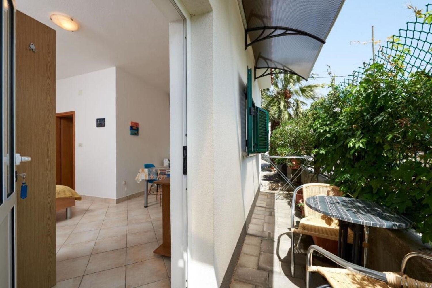 Apartments Mare - 30 M From Pebble Beach Seget Vranjica Kültér fotó