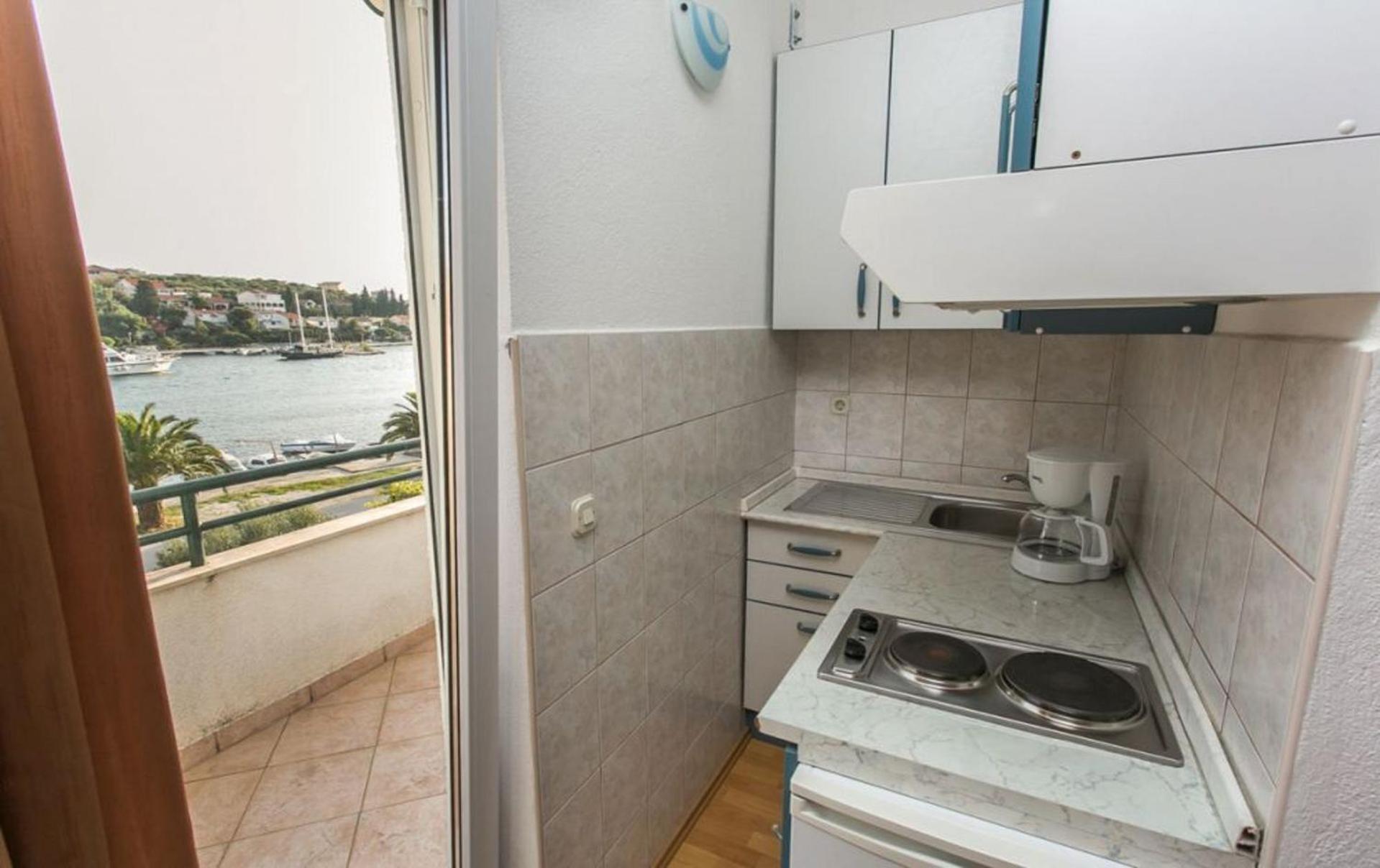 Apartments Mare - 30 M From Pebble Beach Seget Vranjica Kültér fotó
