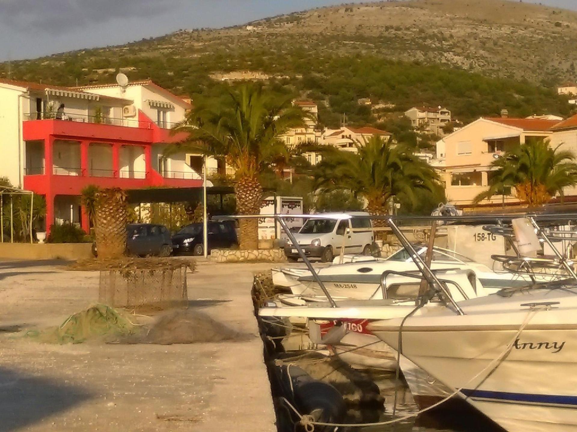 Apartments Mare - 30 M From Pebble Beach Seget Vranjica Kültér fotó
